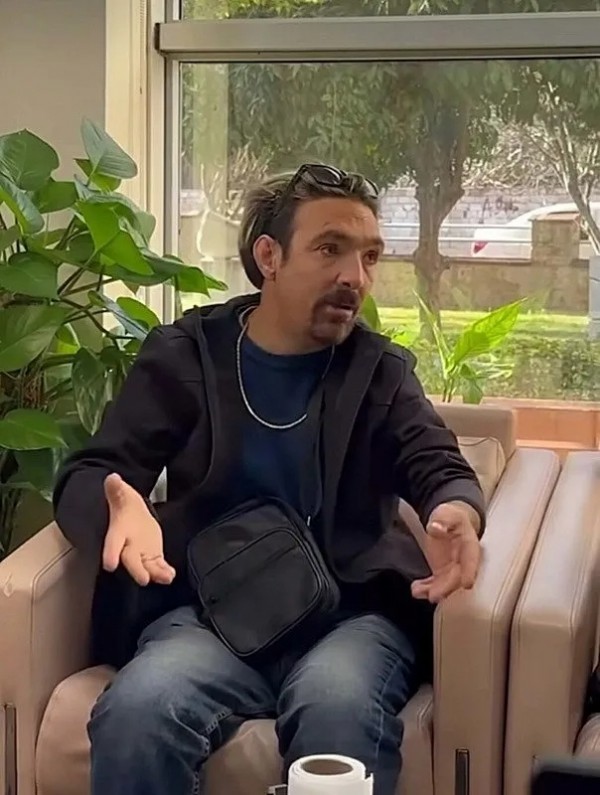 CHP’li Belediyede TikTok şakası! Engelli personele kolonya döküp ateşe verdiler!